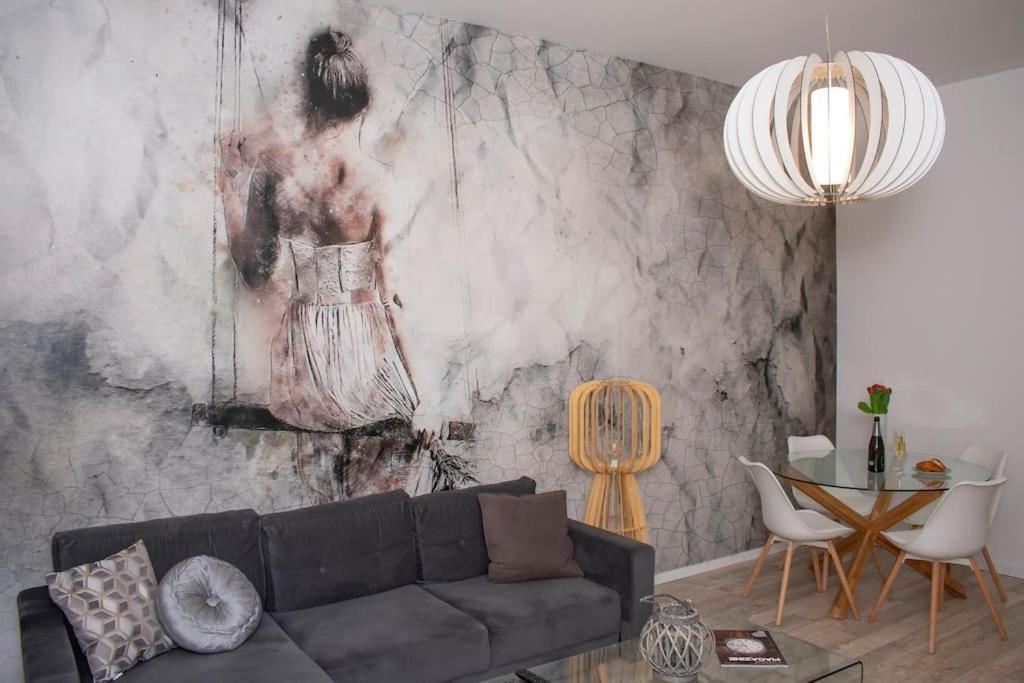 Elegant Stylish Modern Downtown Home Next 2 Danube Будапеща Екстериор снимка